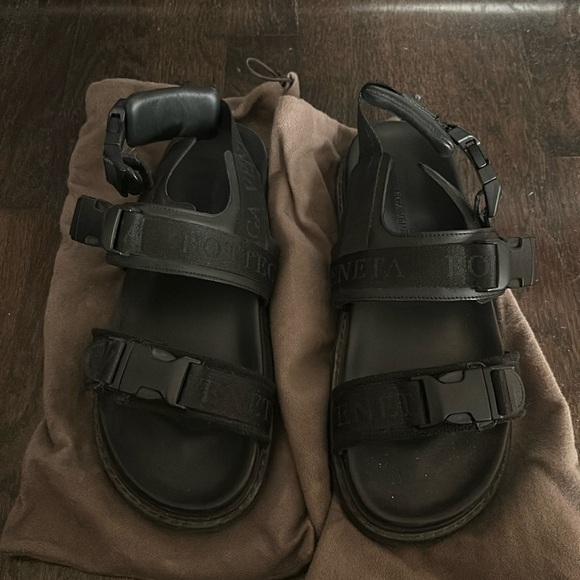 Bottega Veneta Sandals - Picture 1 of 2